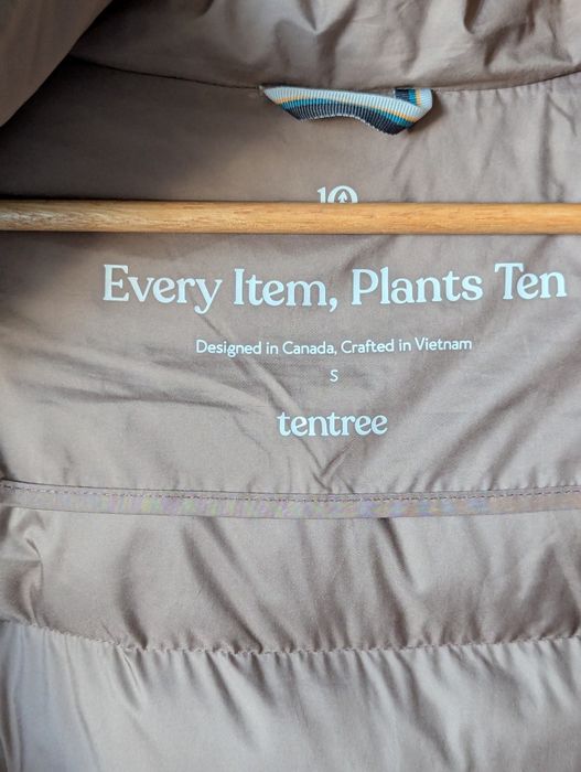 Жіночий пуховик Tentree