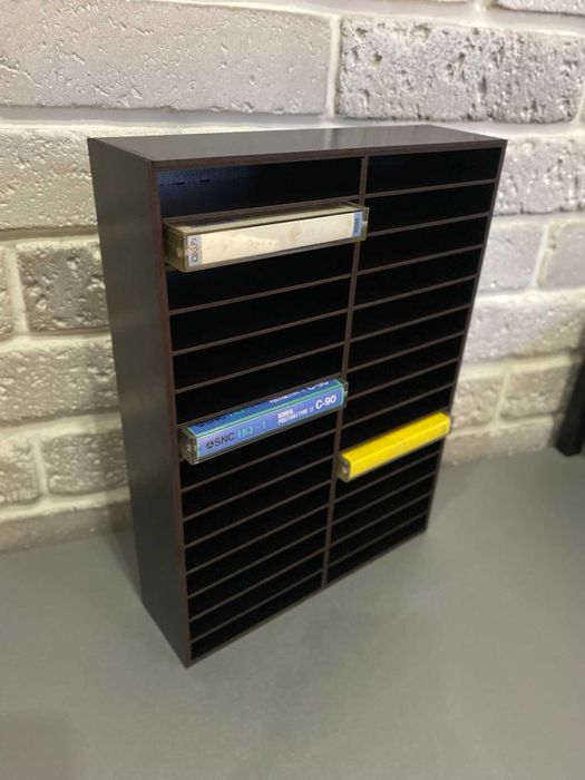 Полка для аудиокассет №30