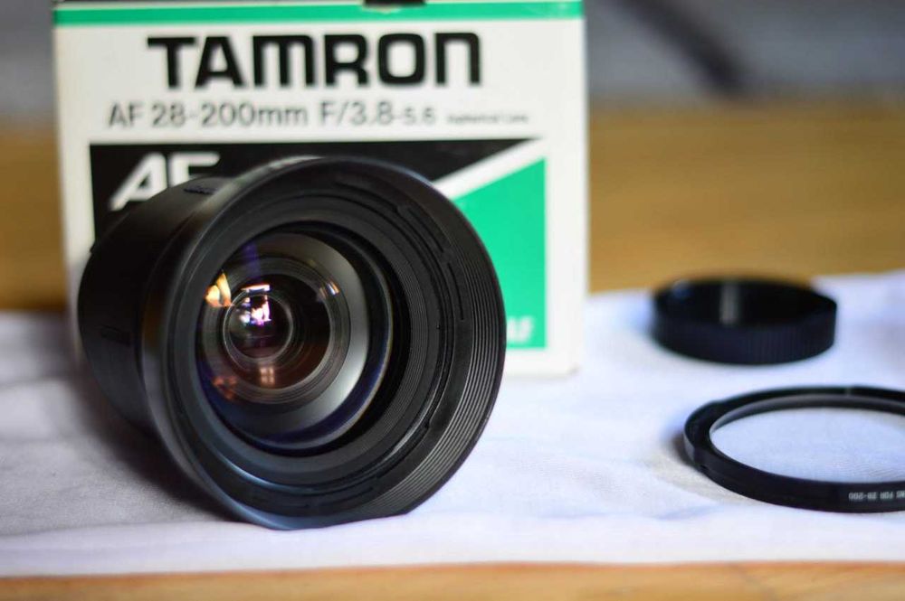 Obiektyw Tamron AF 28-200 do aparatu Nikon