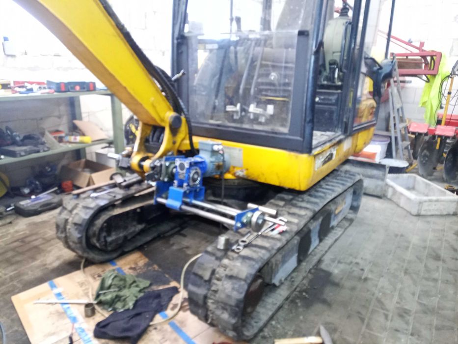 Wytaczanie wytaczarką mobilną u klienta regeneracja łyżek i osprzętu