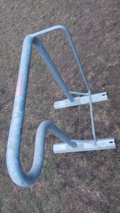 Stojak  przykrecany na motor,rower solidny firmy ziegler