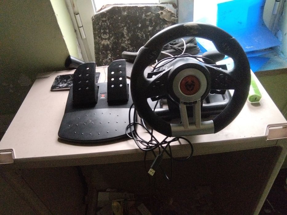 Vendas pedais eu estudante usado em velho pra PlayStation 3