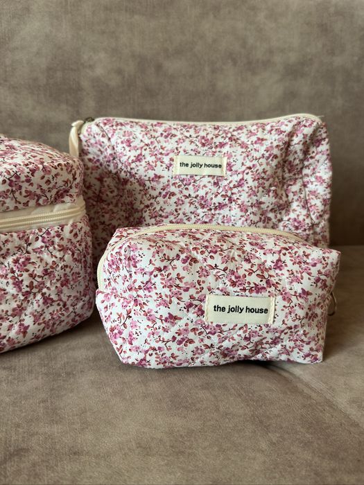 Набір косметичок 3в1.Квітковий дизайн. Дуже місткі.