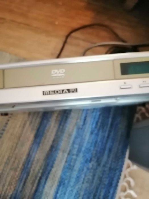 Televisão e leitor de DVD's