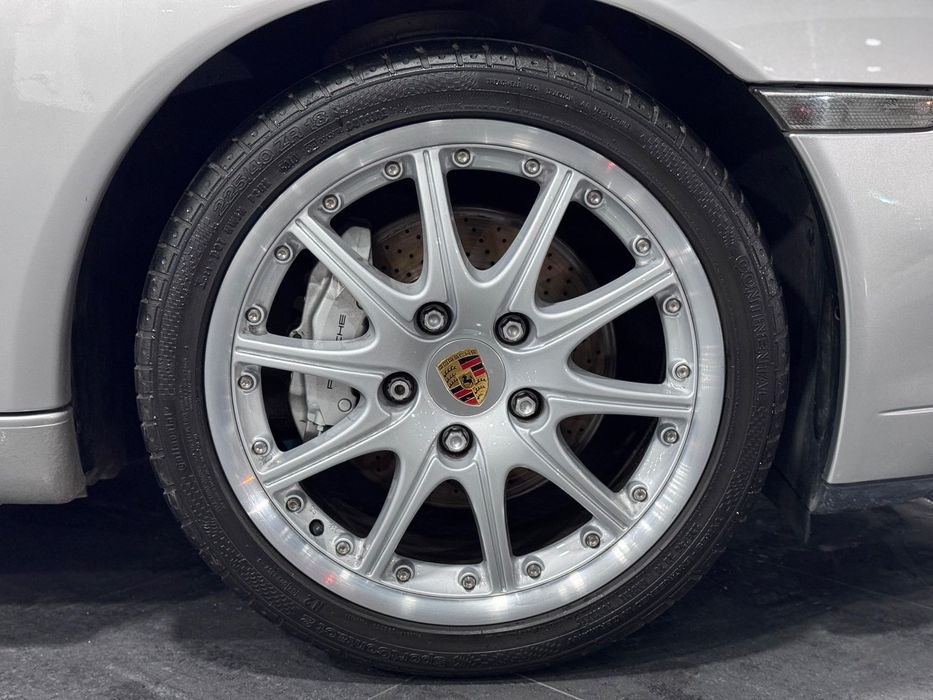 Porsche 911 (996)