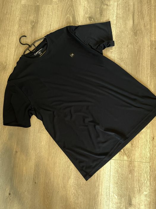 Футболка Calvin Klein