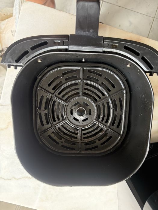 Fritadeira sem Óleo AirFryer Jocca 2720 5L - Preto
