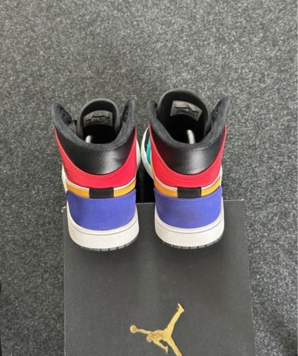 Nike Air Jordan 1 Mid Multi color