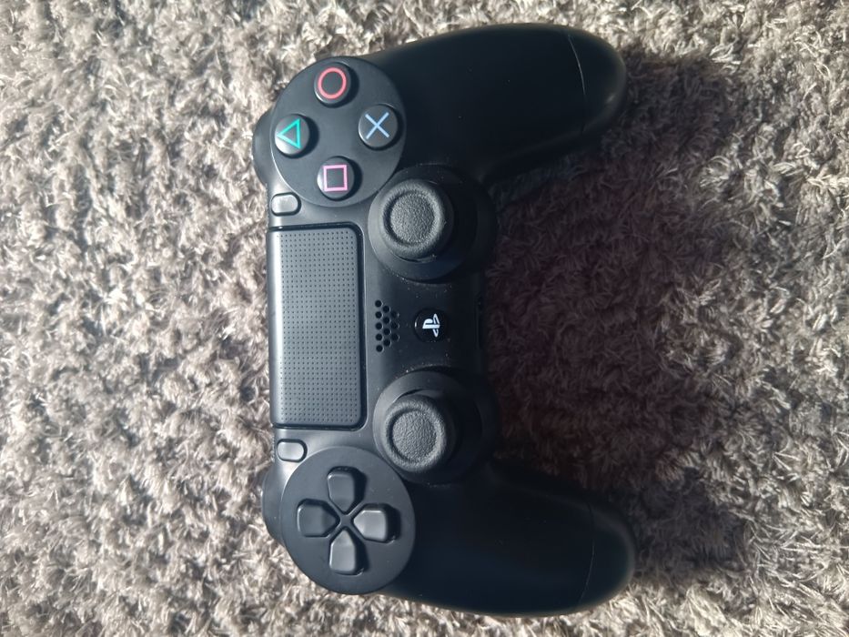 Playstation 4 de 500GB c/Comando