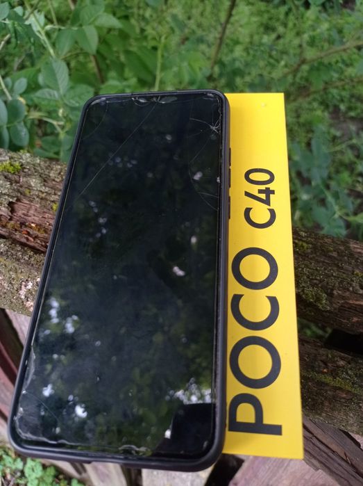 СРОЧНО продам телефон Poco c40