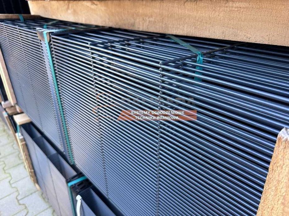 OGRODZENIA PANELOWE | PANELE 123 x 250 cm | drut 4 mm | oczko 50x200