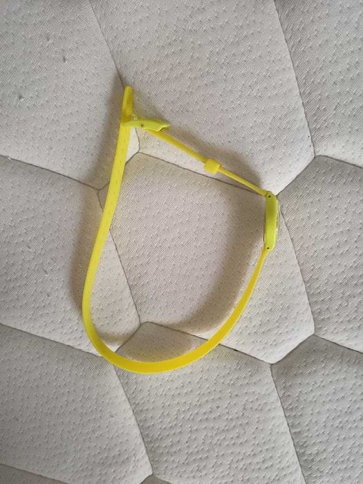 Relógio swatch amarelo de 2 voltas