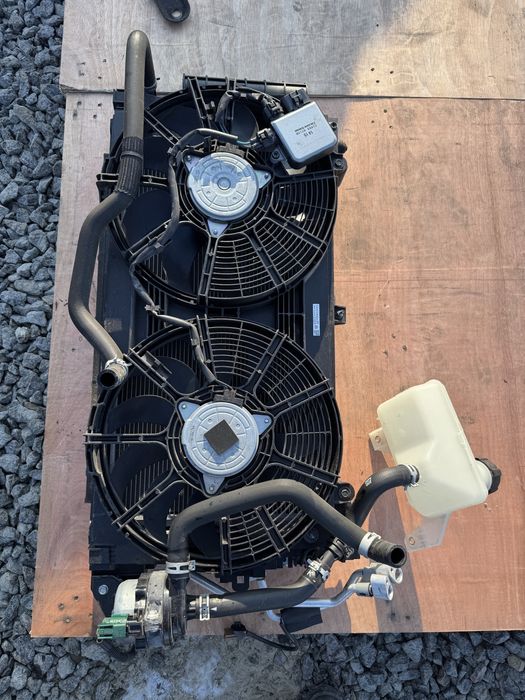 радіатор кондиціонера nissan leaf 2021 рік