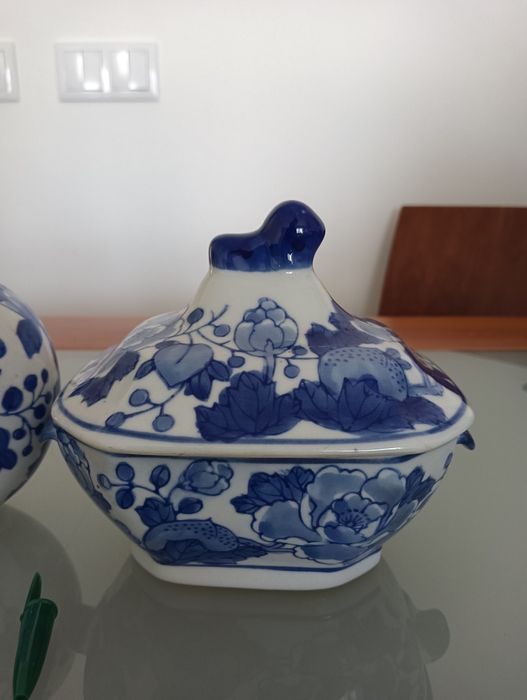 Conjunto antigo 3 peças cerâmica/porcelana Excelente qualidade