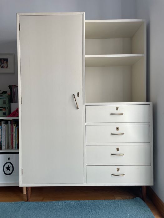 Móvel Roupeiro Vintage