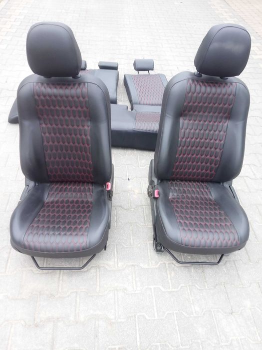 Toyota AVENSIS T27 15-18 komplet foteli nadwozie sedan