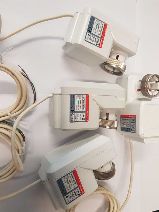 Honeywell siłownik termiczny M7410E1002 Nowy