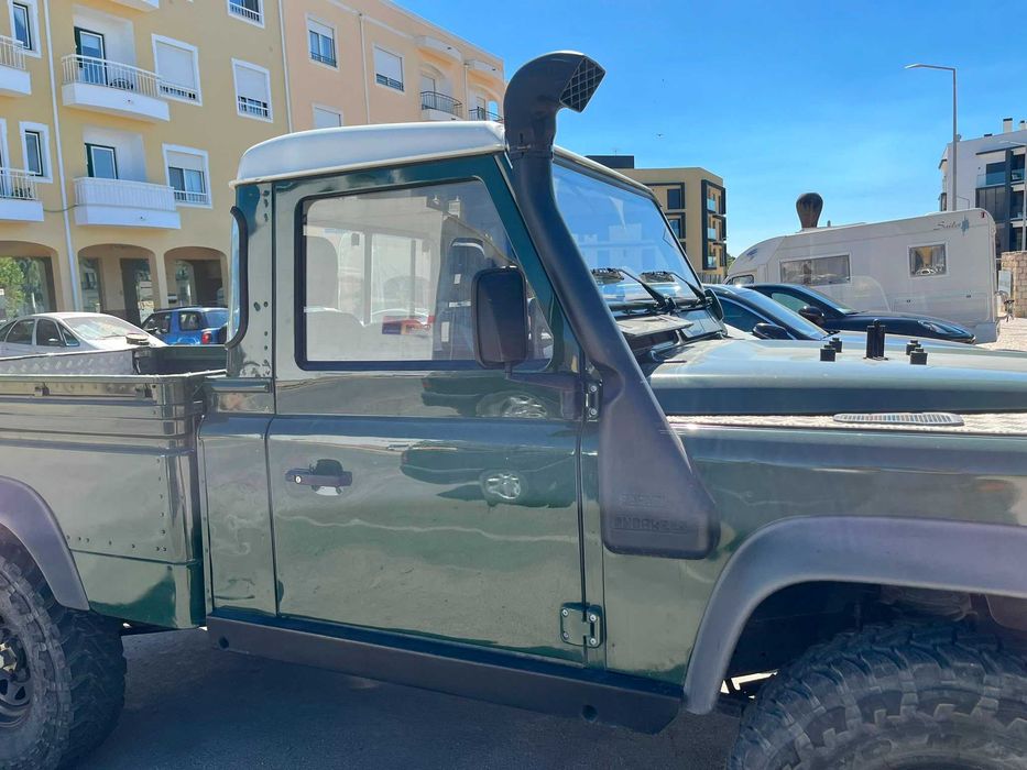 Defender 110 HCPU 2.5 Diesel – Nacional - Pick-up 3 lugares – Homologado TT - 78 mil km
