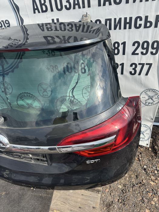 Кришка багажника, ляда, кляпа Opel Insignia універсал 2013-2017