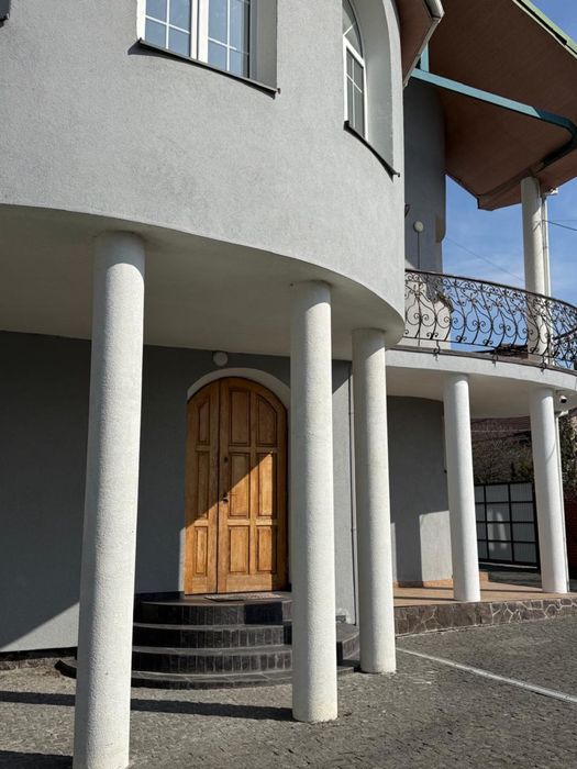 Окремостоячий будинок під бізнес,м Львів,сихівський район