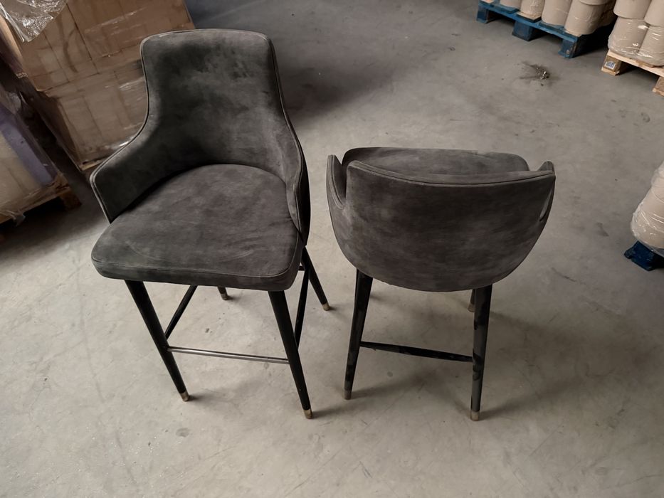 Cadeiras Altas de Bar Cinzento Antracite com Detalhes Dourados