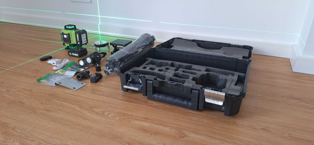 Nível Laser 16 linhas 2 Bateria USB C + tripé NOVO 3D 360 pladur NOVO