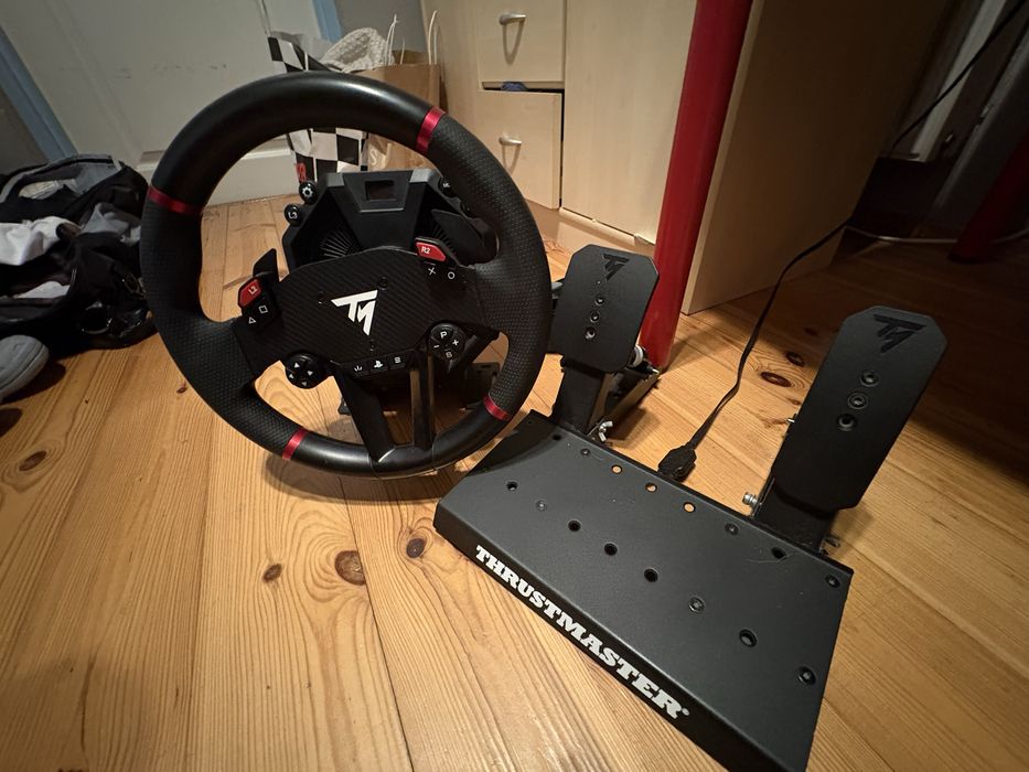 Thrustmaster T598 + pedały | Direct Drive | PS5 / PS4 / PC | Stan bardzo dobry