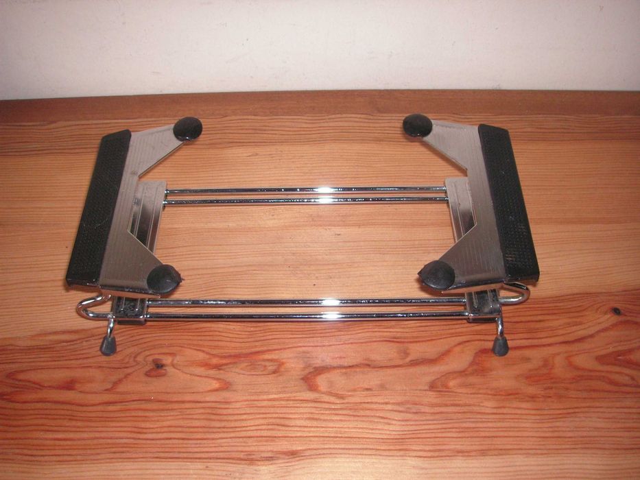 Passe-Vite e Suporte Pyrex Extensível em Inox