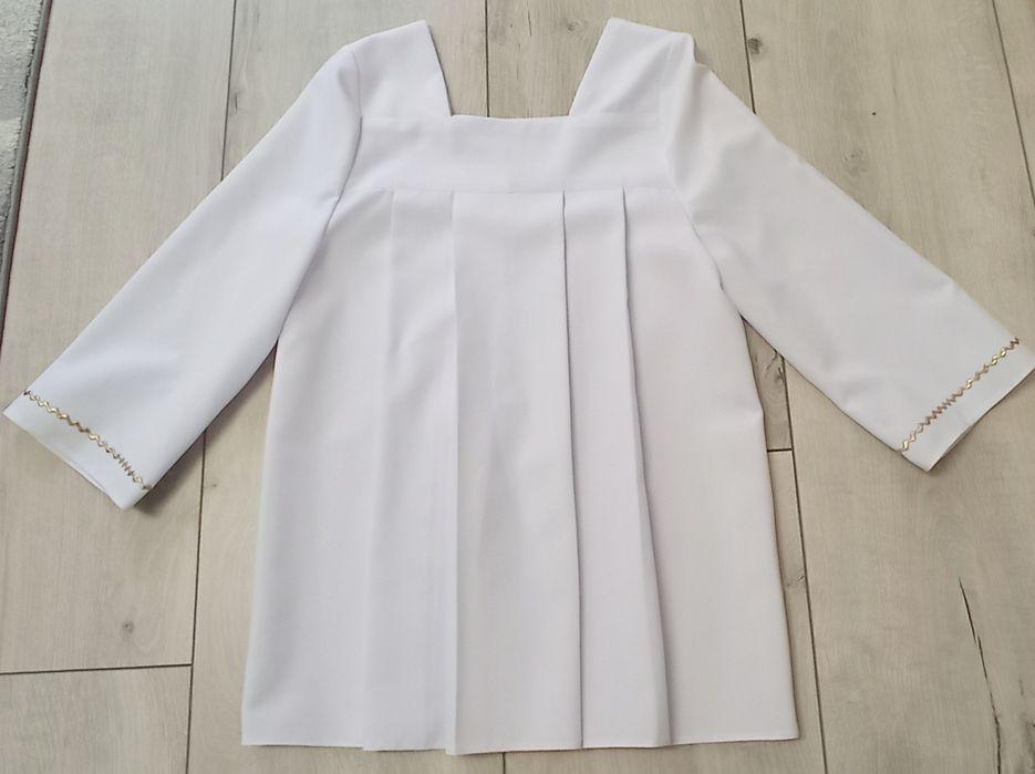Alba dla chłopca na komunię, rozmiar 140 cm