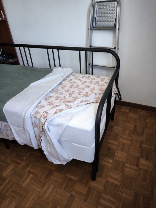 Sofá cama com colchão