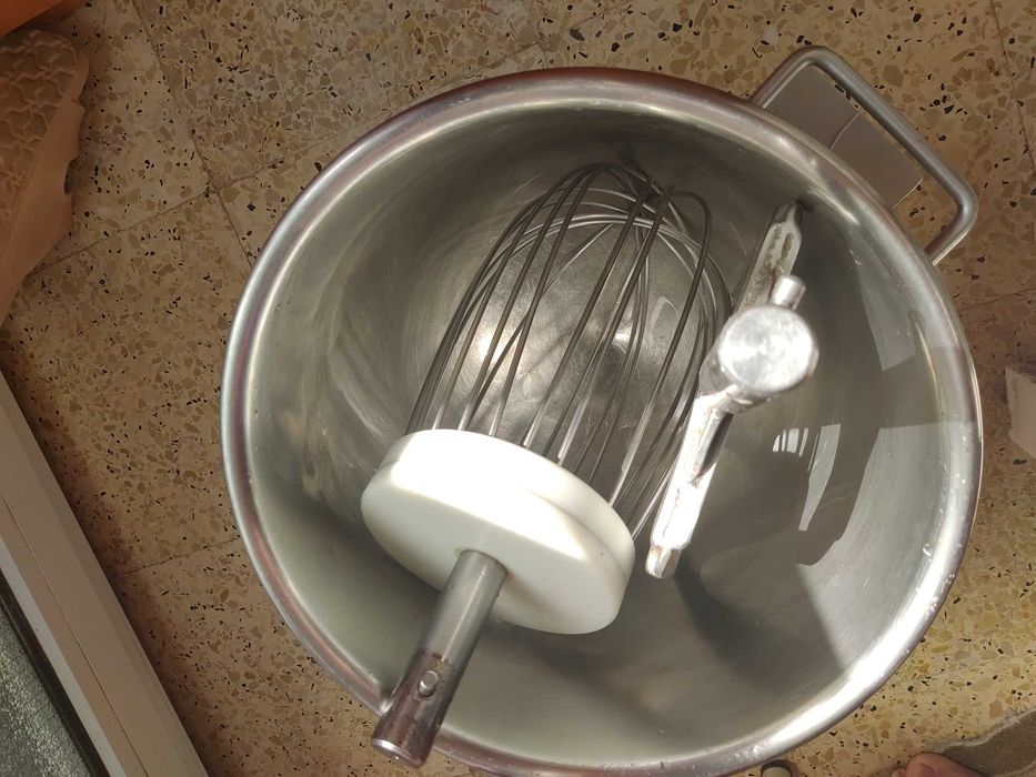 Batedeira industrial 20L