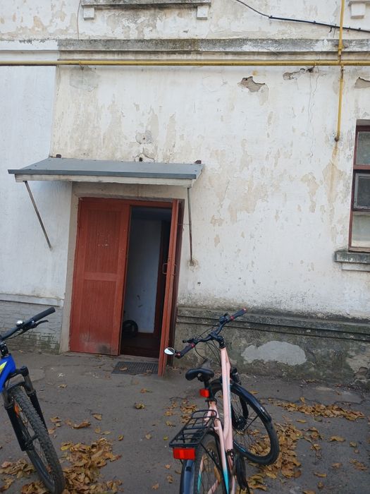 Продам 2-х кімнатну квартиру