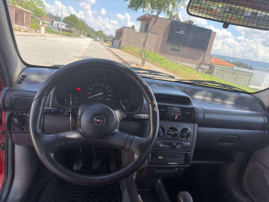 Opel Corsa B 1.5D - Comercial