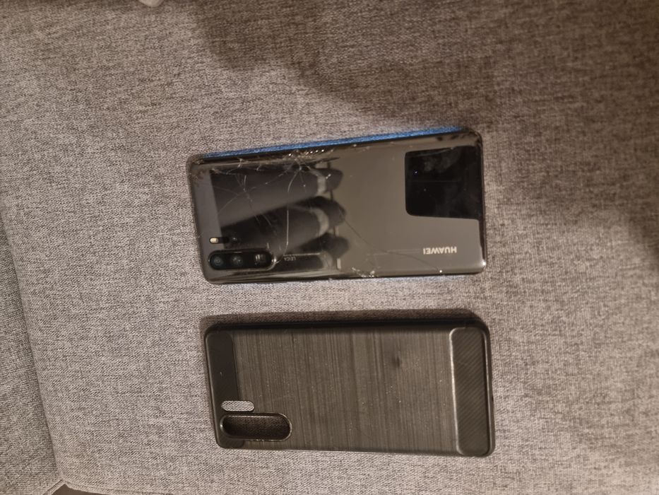 Huawei P 30 Pro uszkodzony