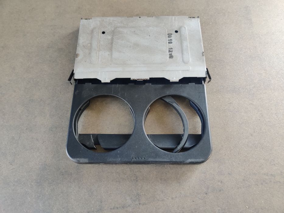 golf 4 uchwyt na napoje cupholder