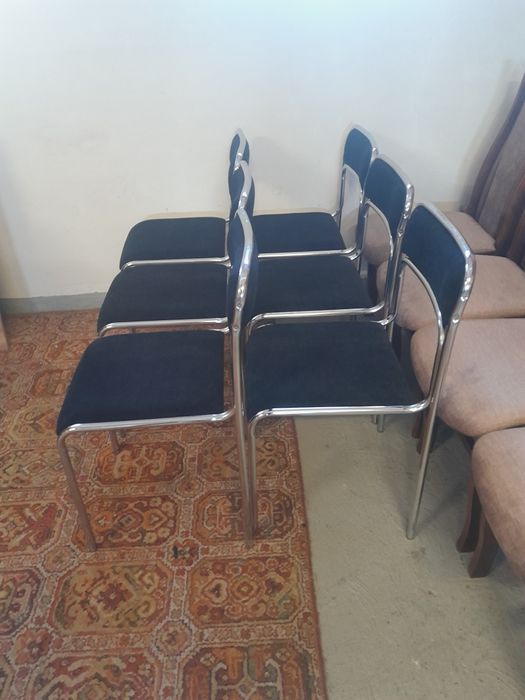 Krzesła 6 szt.lub więcej  65 złszt..