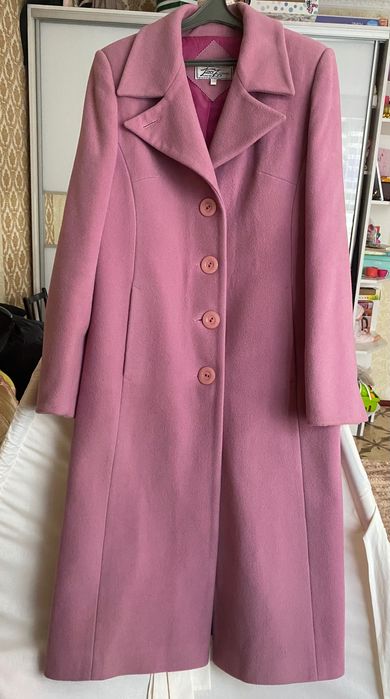 Пальто віддам безкоштовно