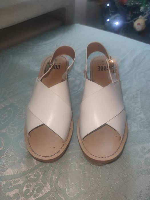 Sandálias CODE mulher