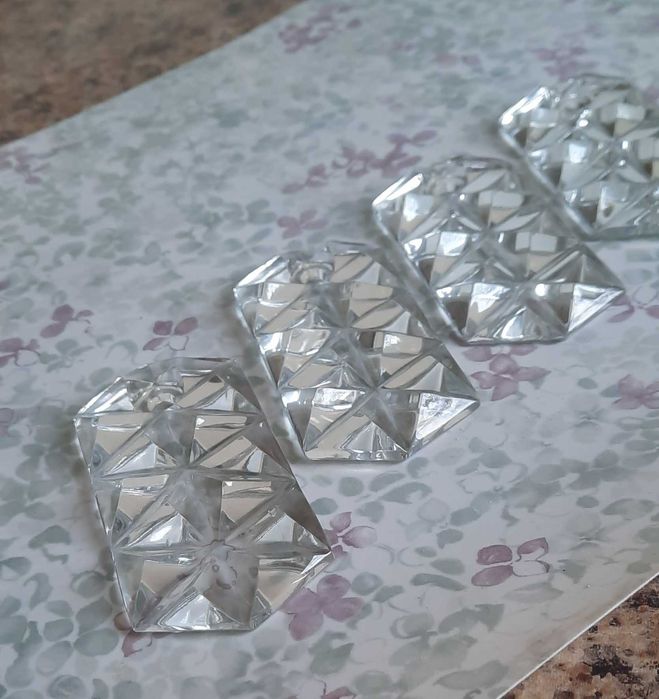 Хрустальные подвески для люстры,  СССР. Размер 9Х4. Состояние отличн.