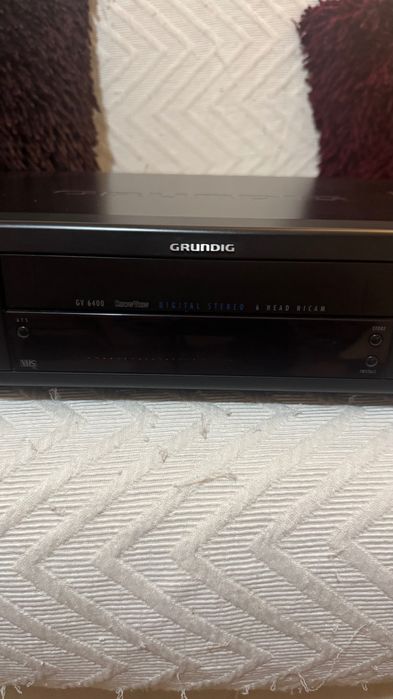 Leitor VHS GRUNDIG GV 6400 nic