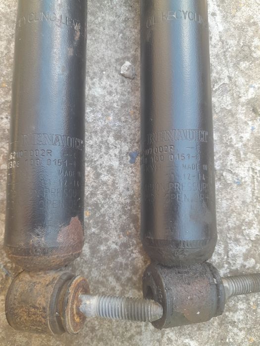 Задние амортизаторы на Рено Меган 3