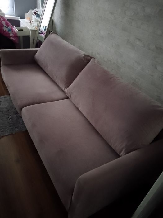 Piękna kanapa rozkładana