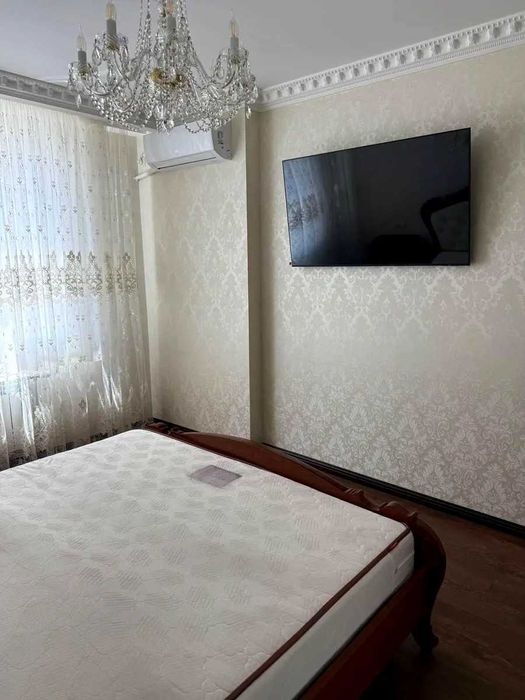 Оренда 2-к. стильної квартири 80м2. вул Єлизавети Чавдар, 13