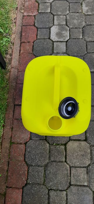Kanister, kanistry, baniaki 25l