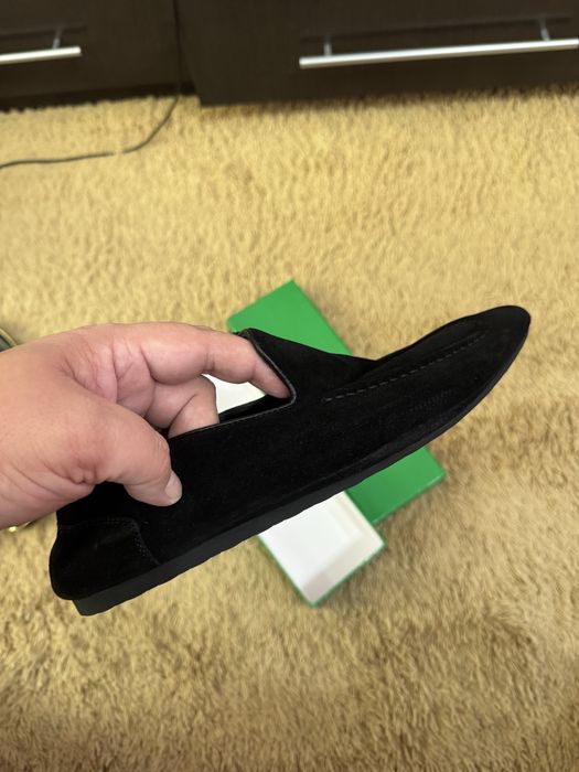 Bottega veneta замшевые лоферы на тонкой подошве мужские Италия