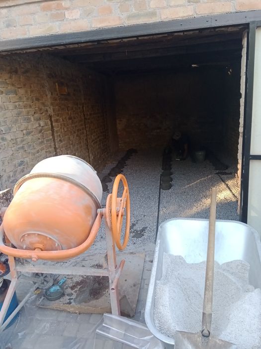 Бетонні роботи, стяжка, відмостка, фундамент, будівництво парканів