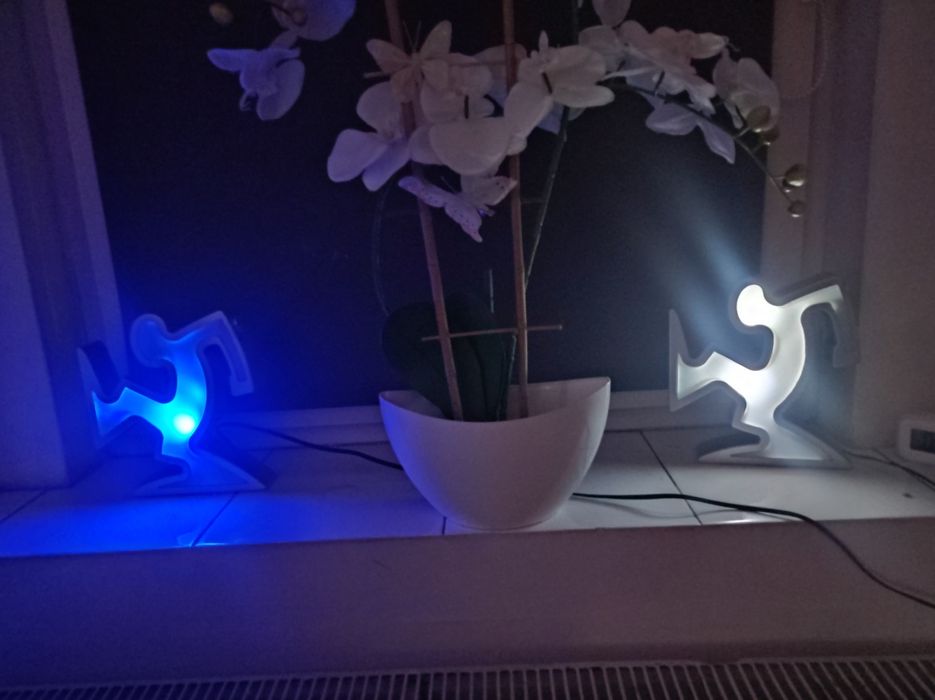 Lampy Led La Linea  Osvaldo Cavandoli(Keith Haring)