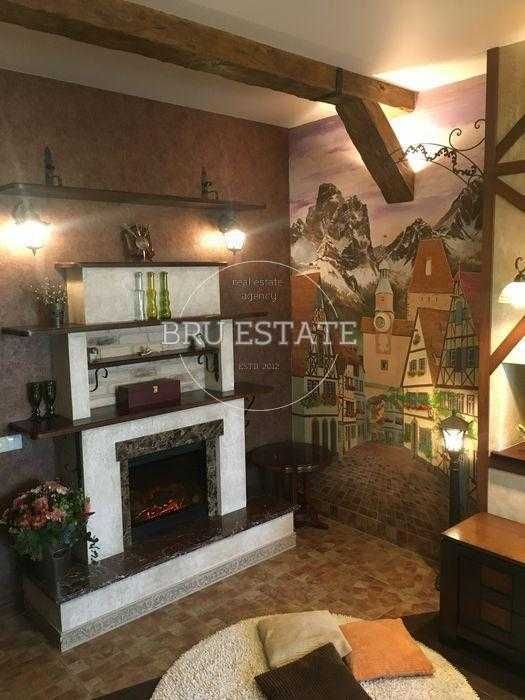 Продам 1 к вул.Дмитрівська 80    м. Університет