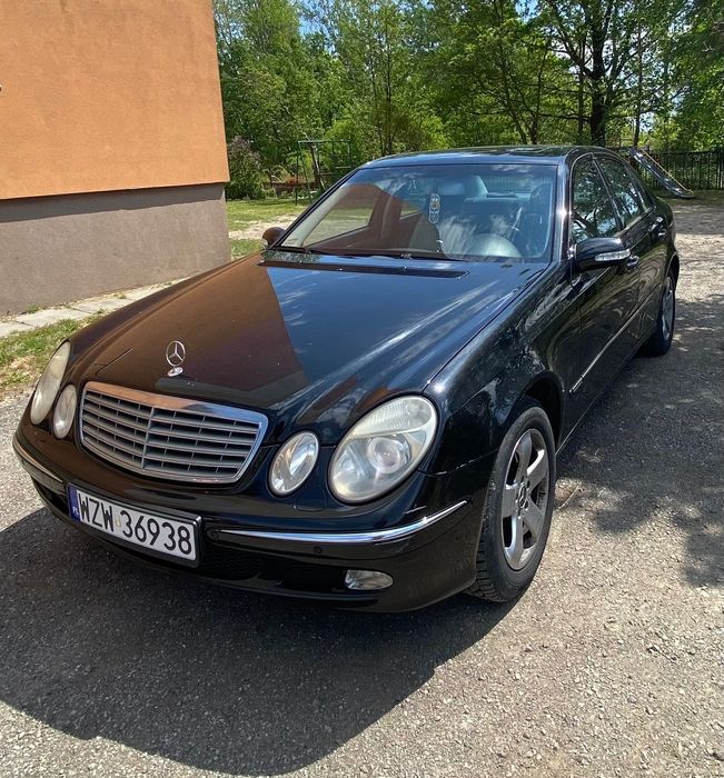 MERCEDES-BENZ W211 E 220 CDI Elegance Automat
