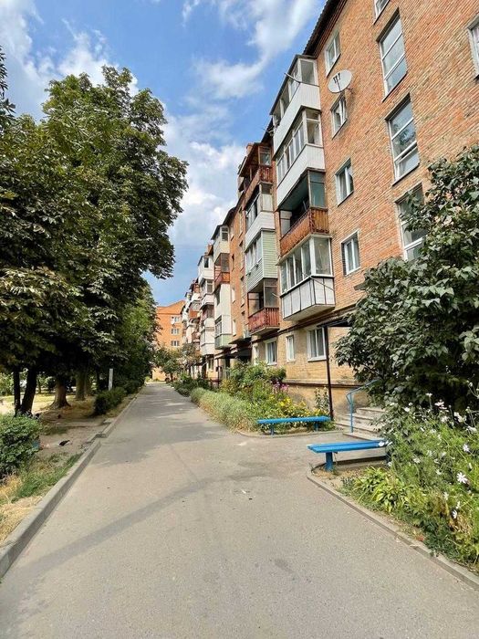 Продаж 2-ної квартири, Піонерська